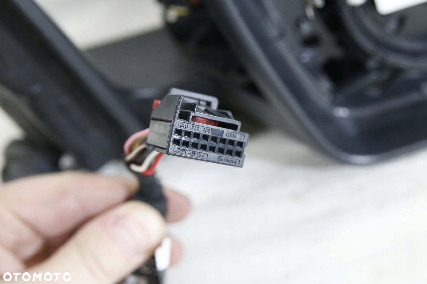Lusterko stelaż R Praw 8pin Europa Oryginał Skoda Octavia IV 4 5e3 5e4 2020 - 2