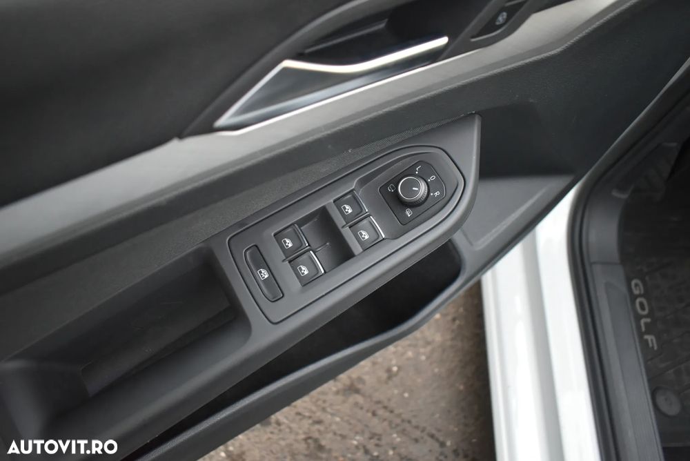 Volkswagen Golf 1.5 eTSI ACT DSG MHEV Life - 15