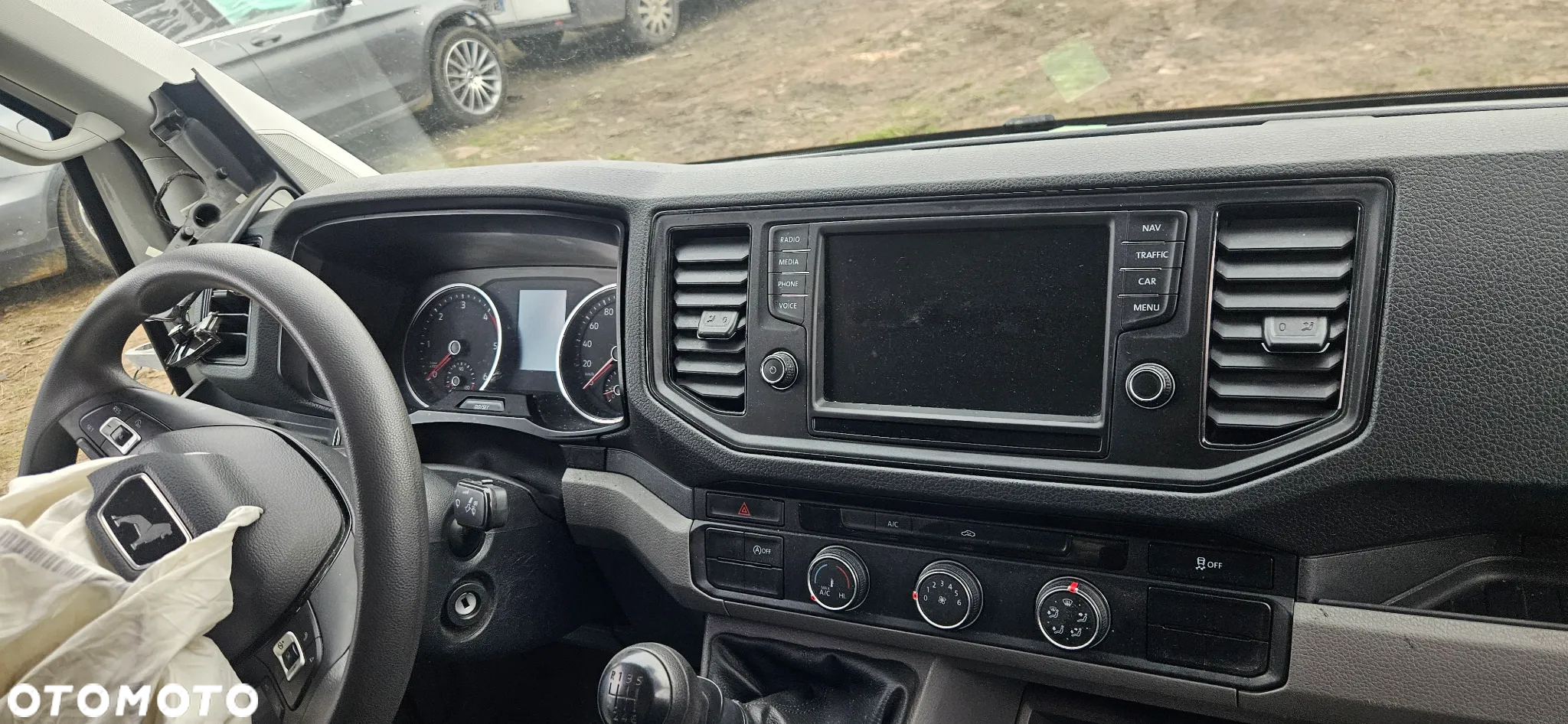 Volkswagen Crafter - 13