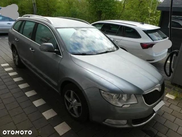 Skoda Superb 2.0 TDI Ambition DSG - 14