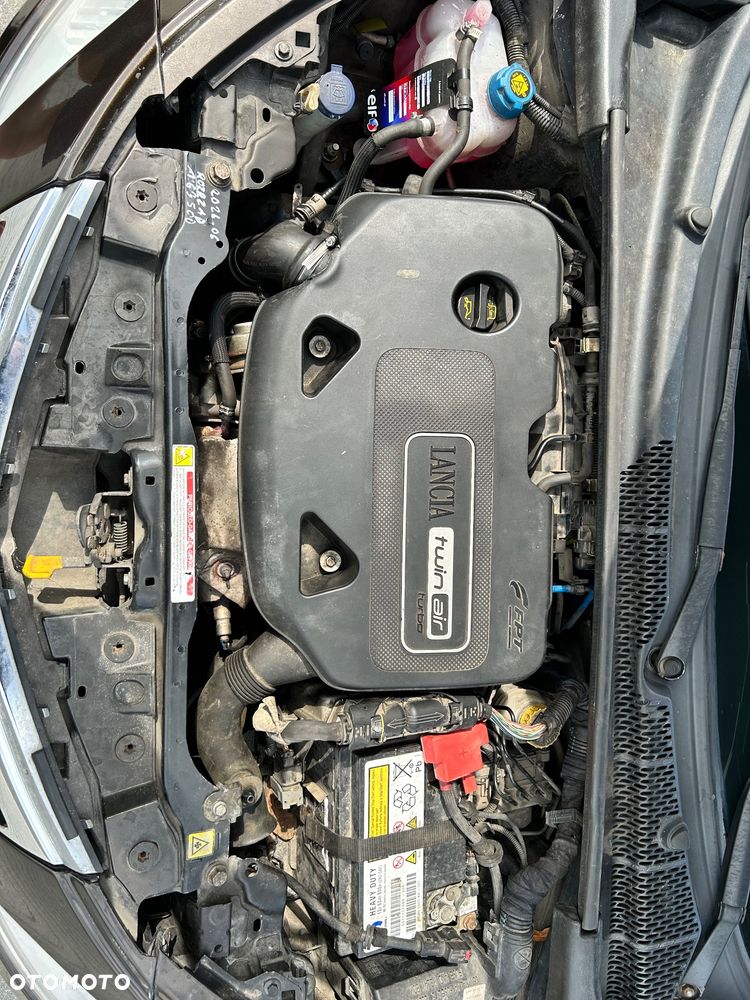 Lancia Ypsilon 0.9 Platinum S&S - 5