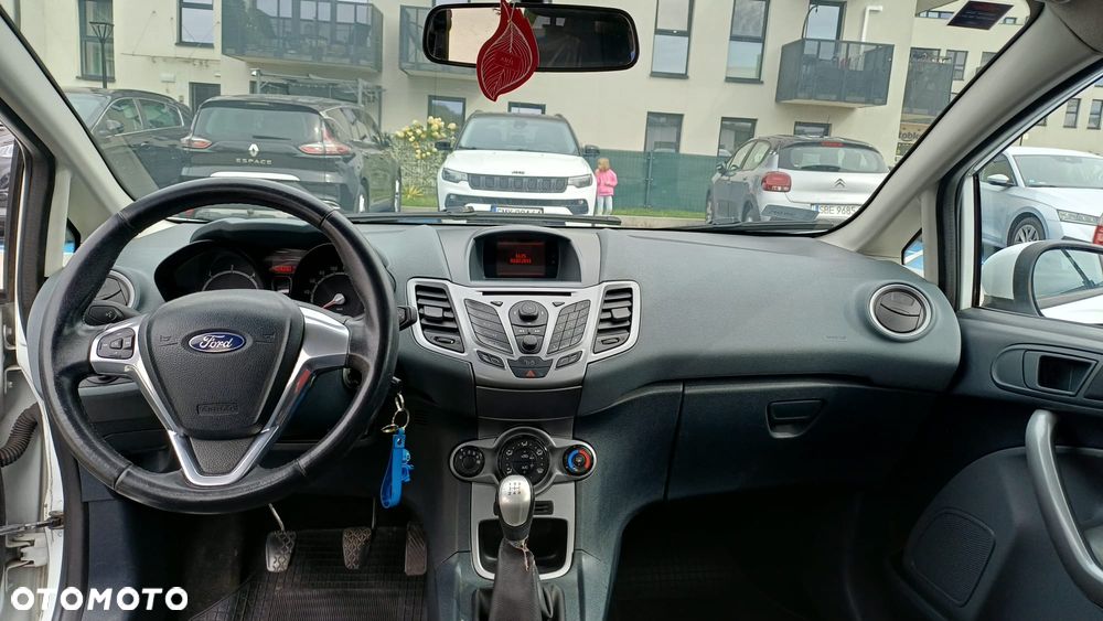 Ford Fiesta - 15
