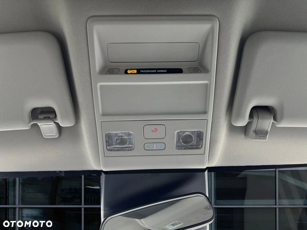 Ford Tourneo Custom 2.0 EcoBlue 320 L2 Titanium - 18