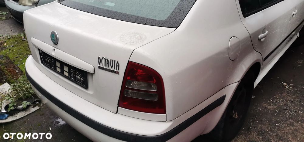 DRZWI LAMPA SZYBA LUSTERKO SKRZYNIA SILNIK MCPERSON SKODA OCTAVIA I 1.9 TDI - 5