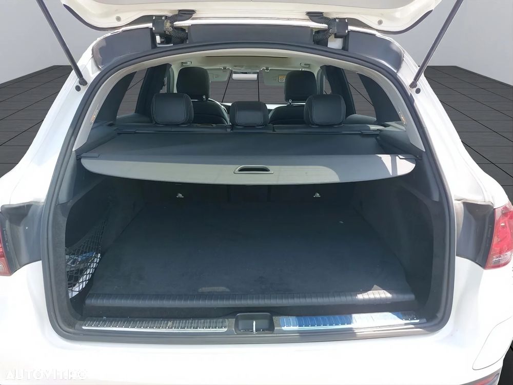 Mercedes-Benz GLC 300 e 4Matic 9G-TRONIC AMG Line - 9