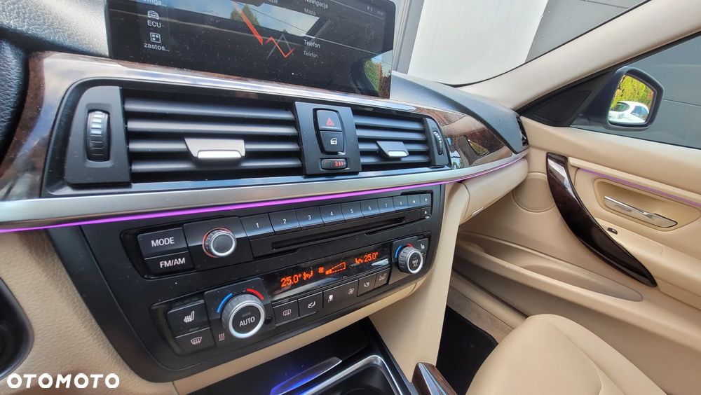BMW Seria 3 328i xDrive - 27