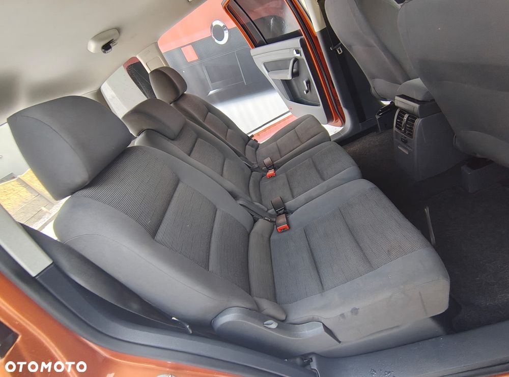 Volkswagen Touran 1.4 TSI DSG Trendline - 13