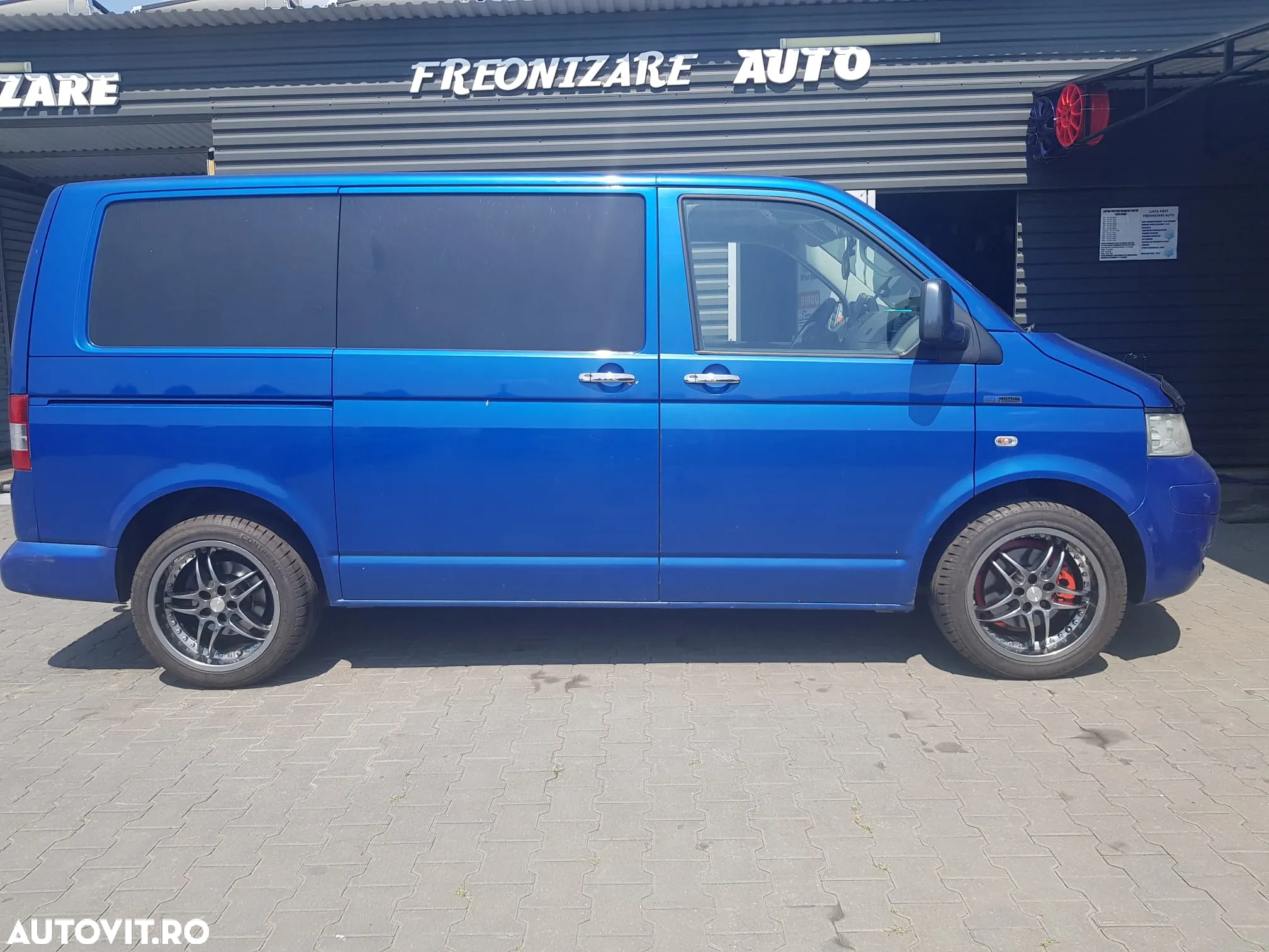 Volkswagen Transporter Caravelle DPF Comfortline Scurt - 9