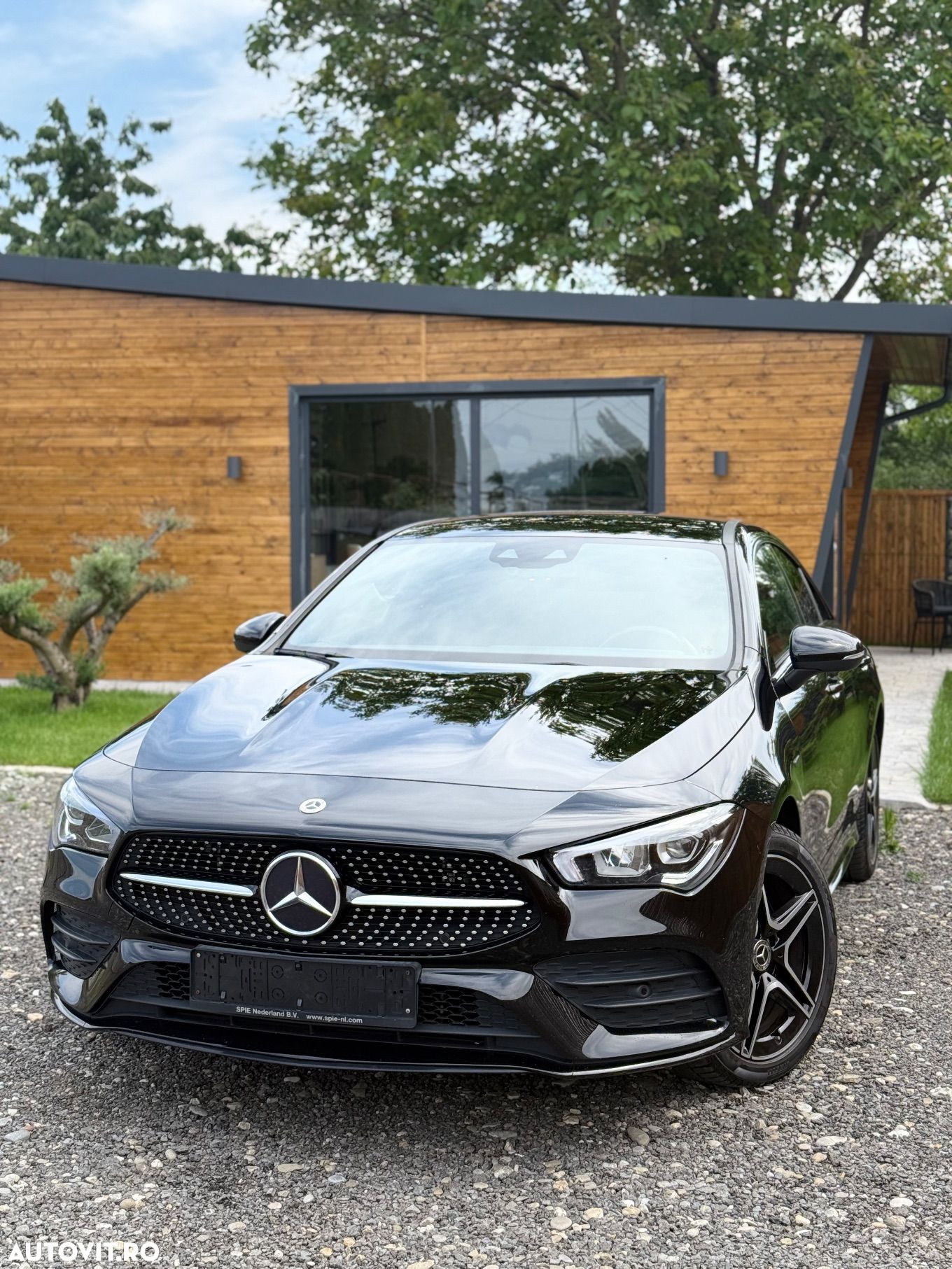 Mercedes-Benz CLA 250 e 8G-DCT AMG Line - 1