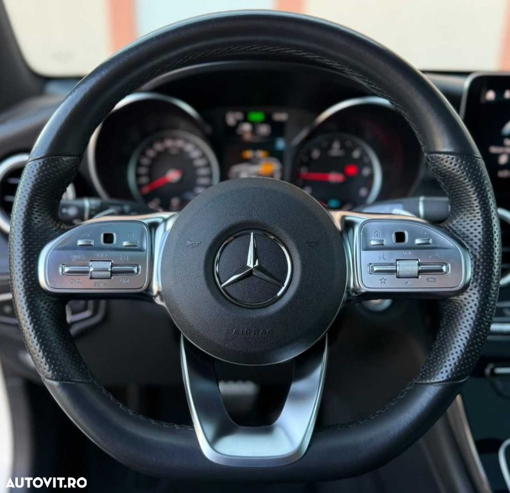 Mercedes-Benz GLC - 26