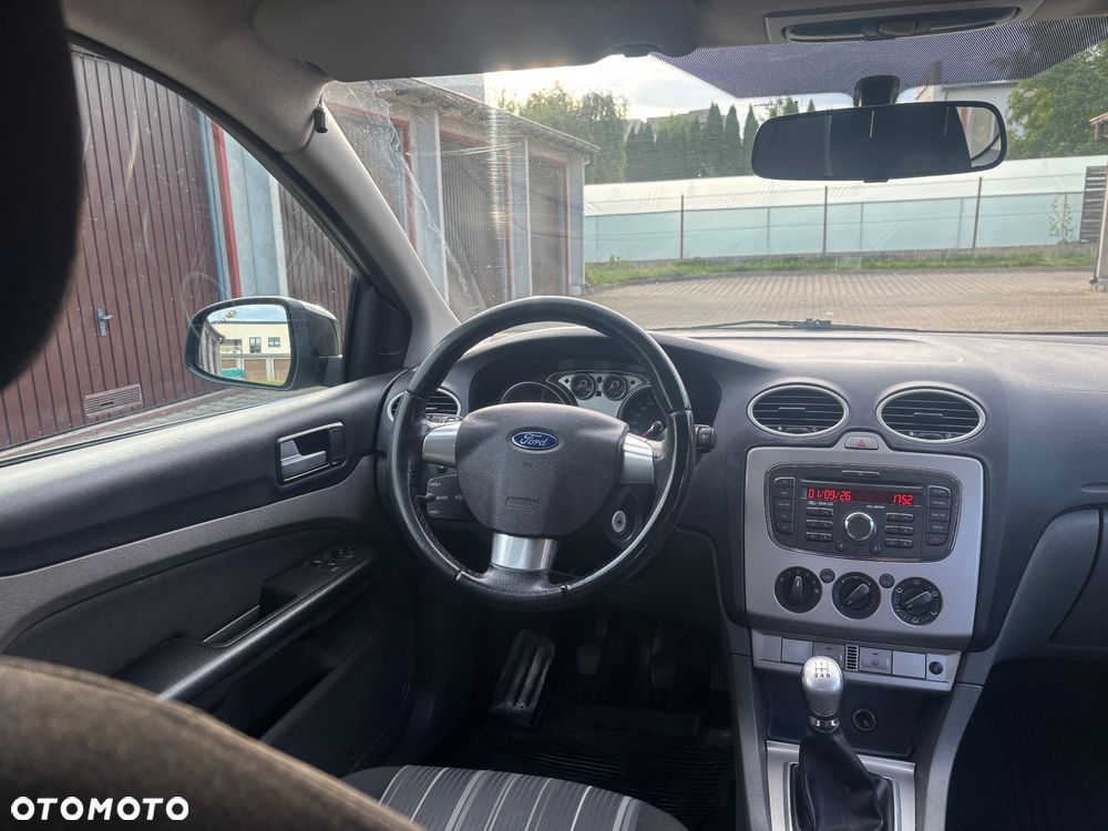 Ford Focus 1.6 TDCi Ambiente - 8