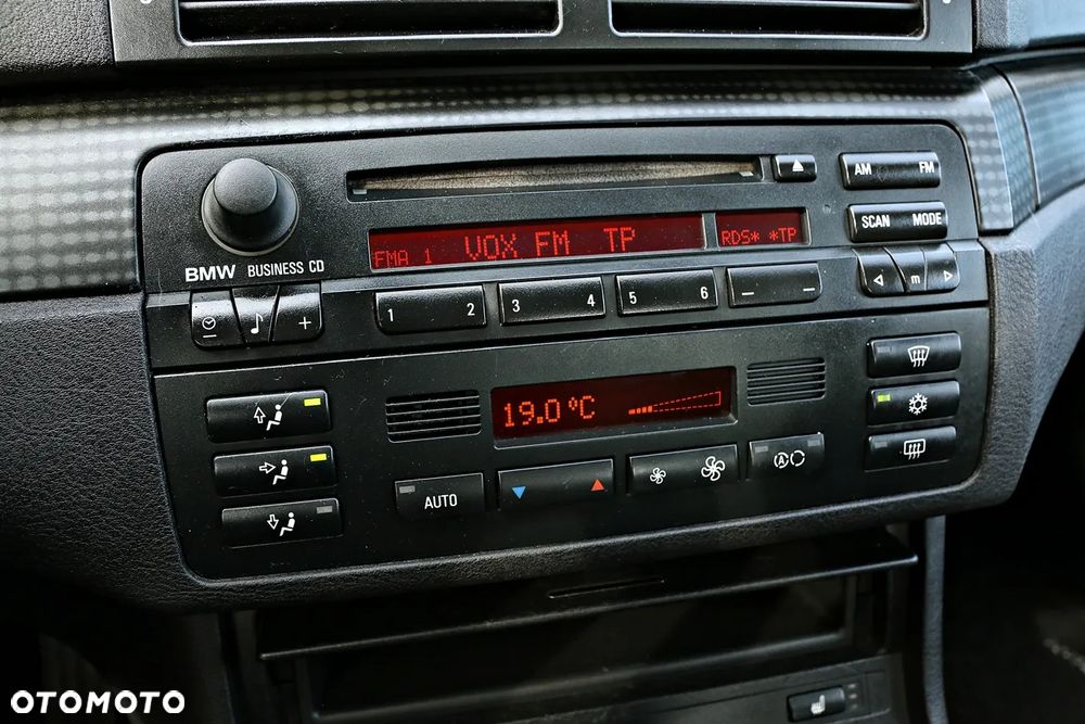 BMW Seria 3 - 32