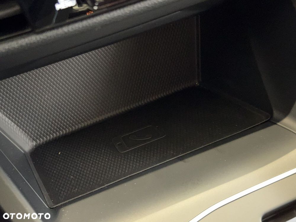 Volkswagen Golf Variant - 29