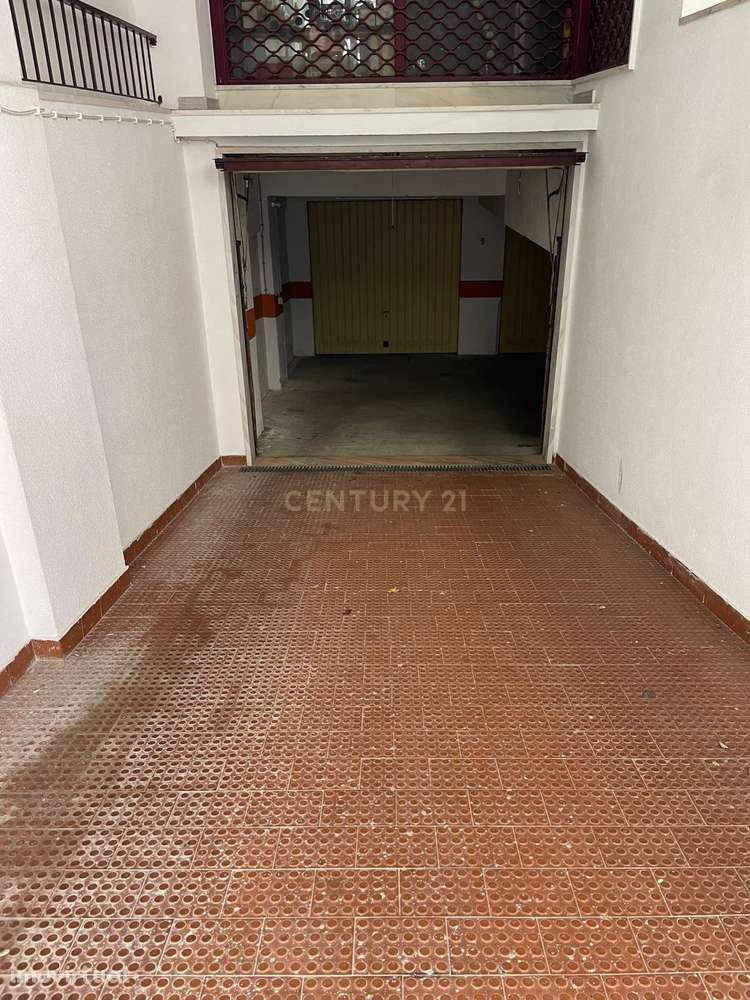 **Box na Rua Maria Carlota D´Oliveira para Venda!** - Grande imagem: 4/11