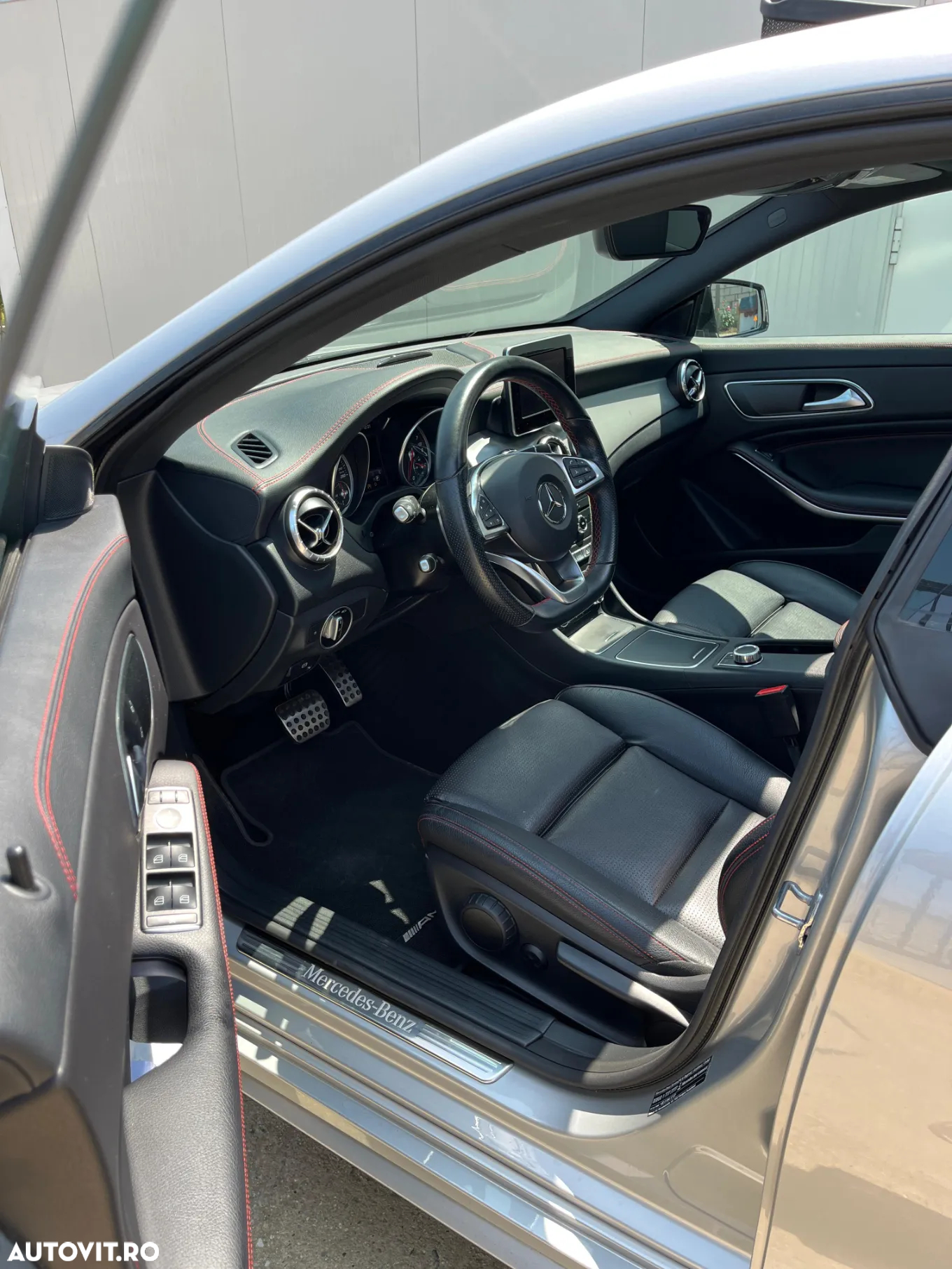 Mercedes-Benz CLA 200 7G-DCT AMG Line - 14