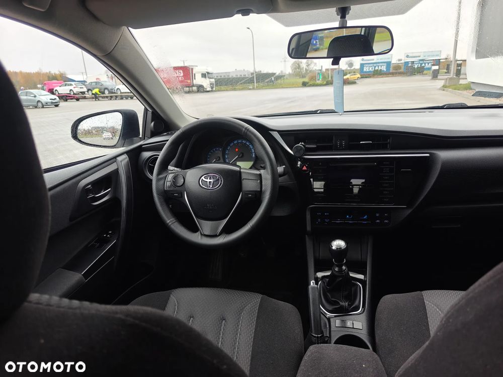 Toyota Auris 1.6 Active - 6