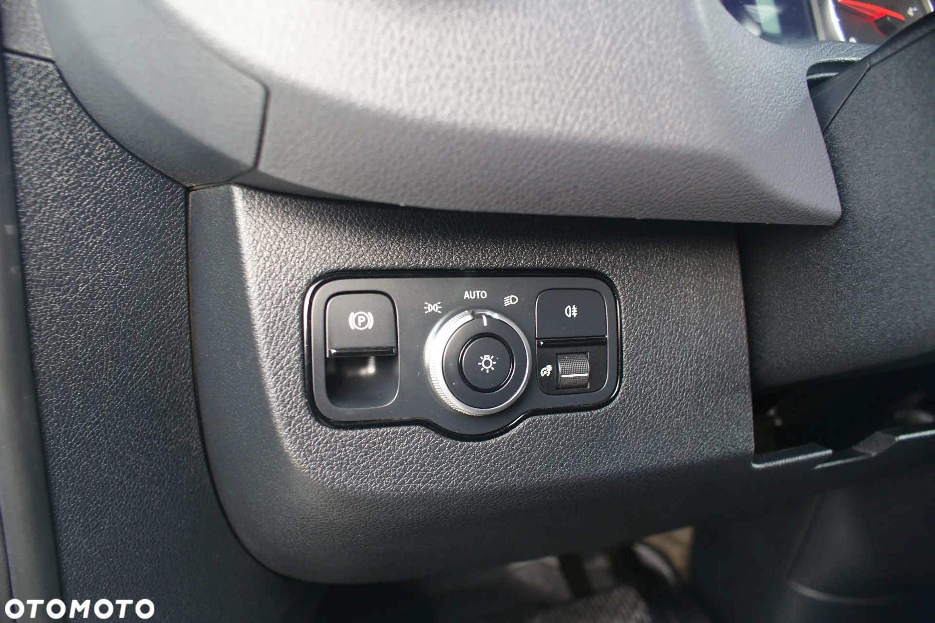 Mercedes-Benz Sprinter - 16