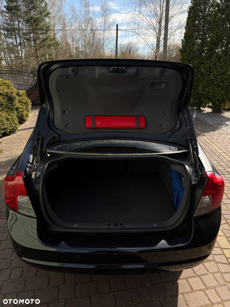 Volvo S40 D2 - 12