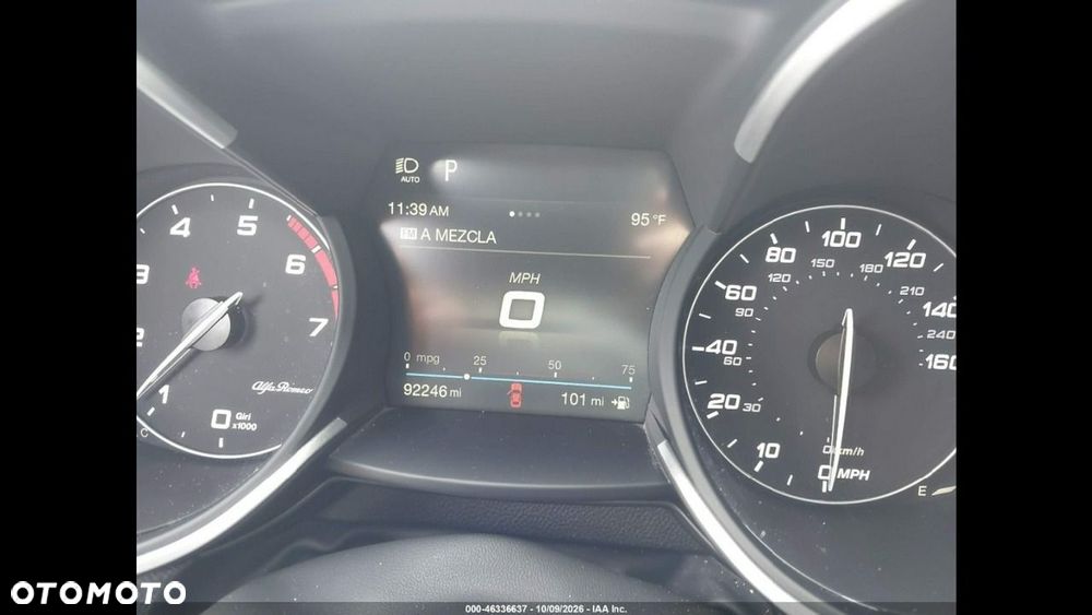 Alfa Romeo Stelvio - 11