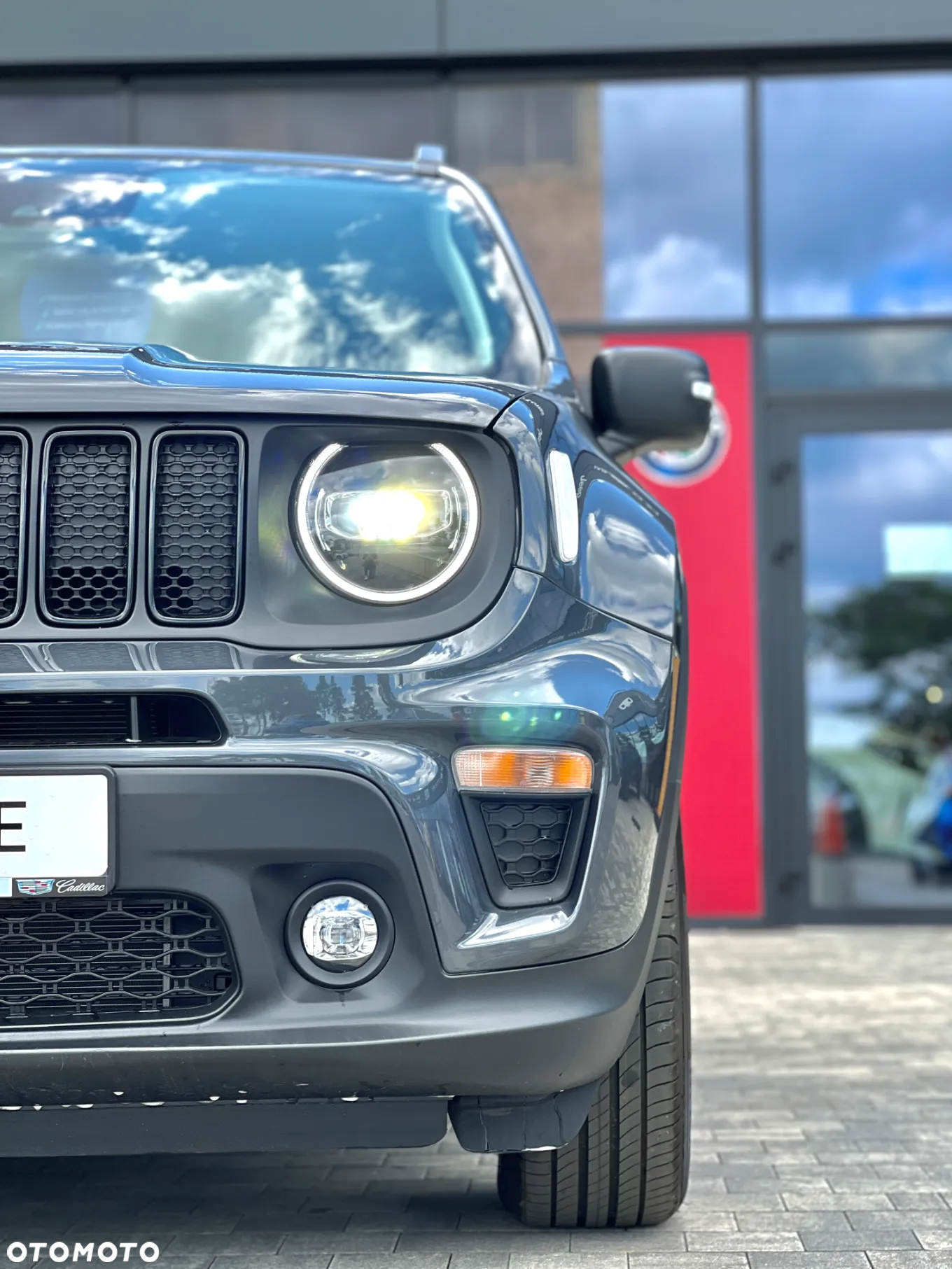 Jeep Renegade 1.5 T4 mHEV FWD S&S DCT - 4