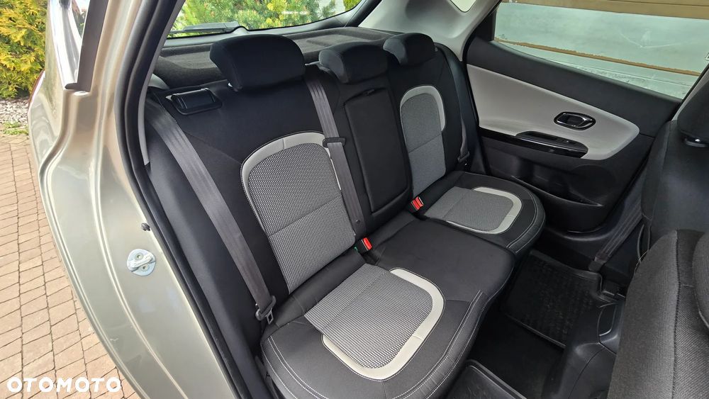 Kia Ceed - 34