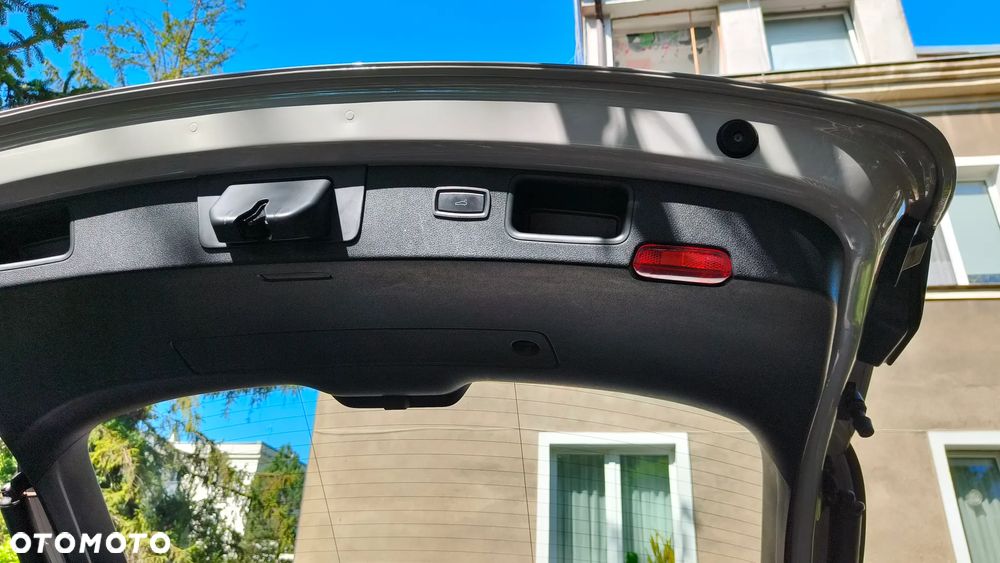 Porsche Macan T - 26