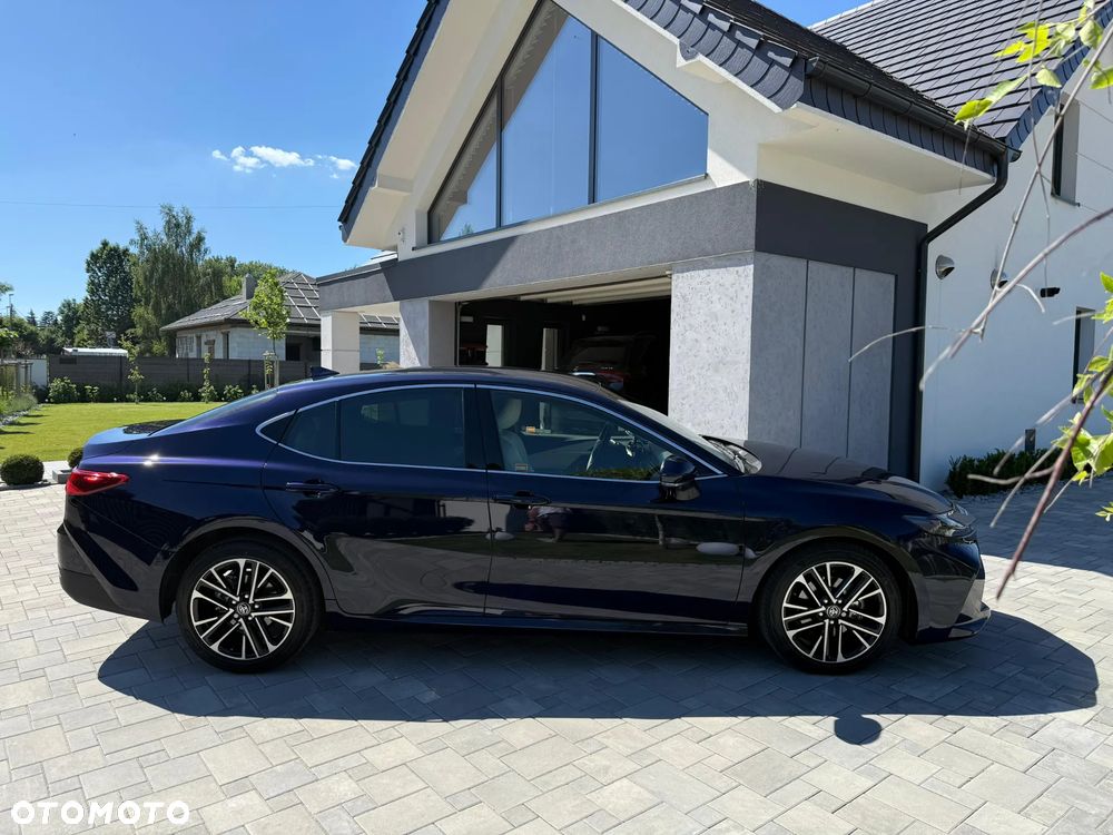 Toyota Camry 2.5 Hybrid Dynamic Force Executive e-CVT - 4