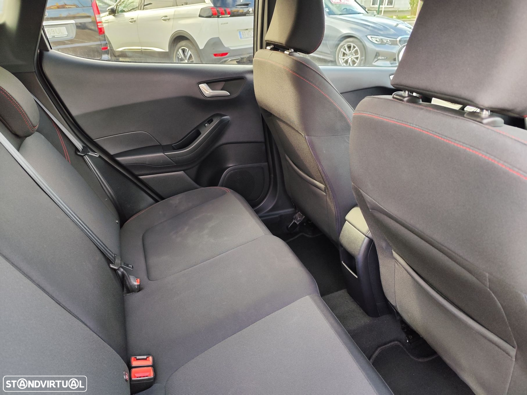 Ford Fiesta 1.0 EcoBoost ST-Line - 11