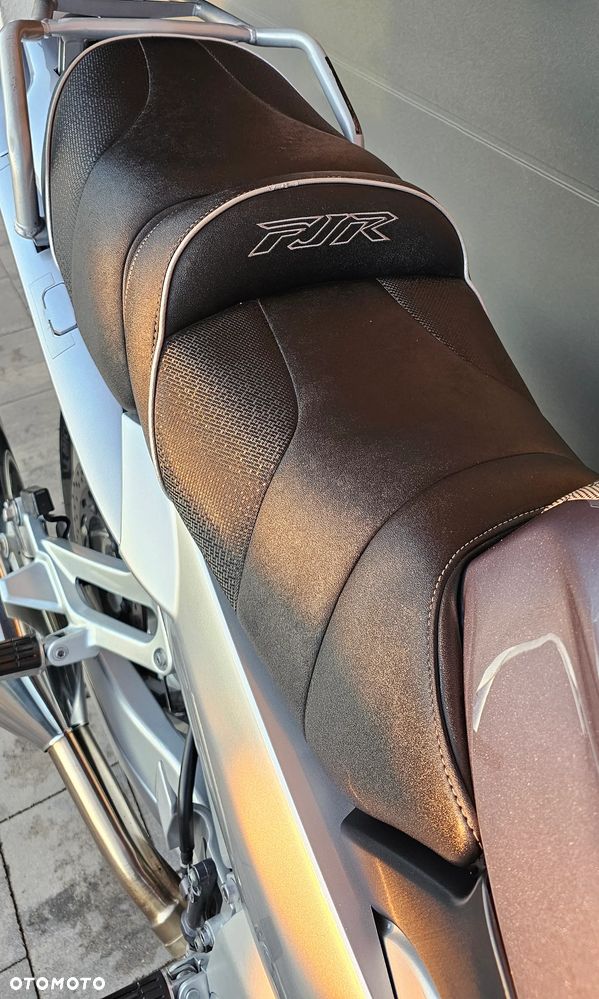 Yamaha FJR - 10
