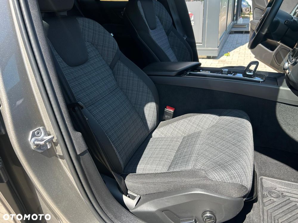 Volvo V60 B4 D Plus Dark - 22