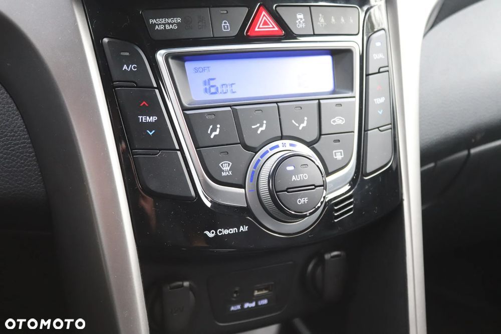 Hyundai i30 1.4 Intro Edition - 31
