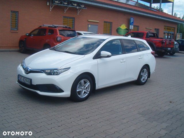Toyota Auris - 1