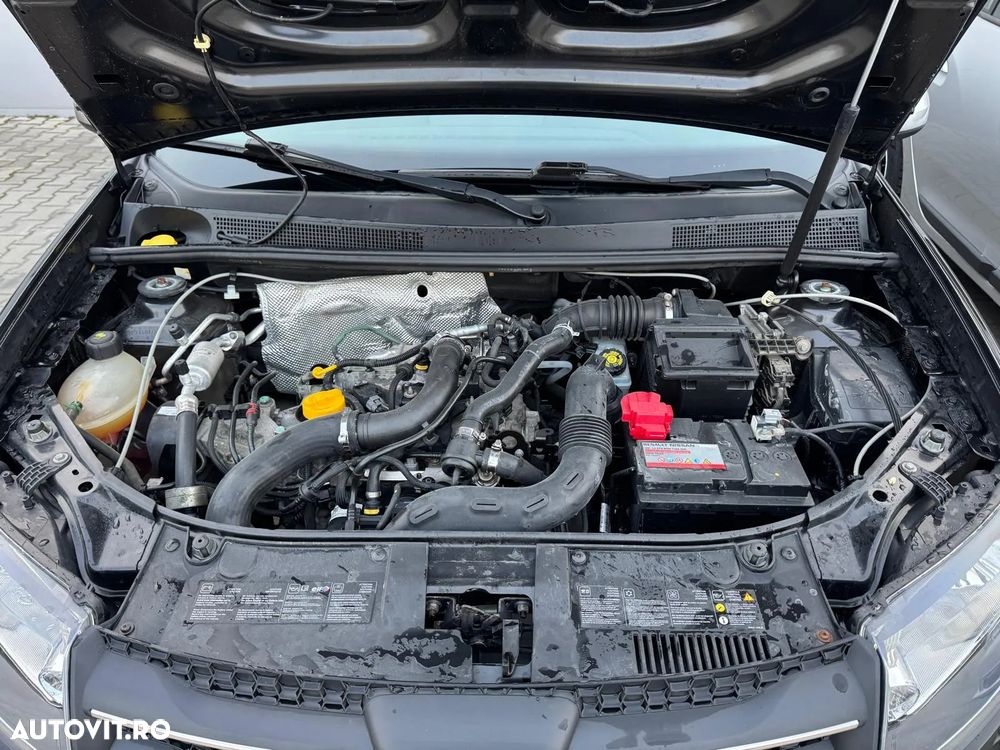 Dacia Sandero TCe 90 S&S Celebration - 10