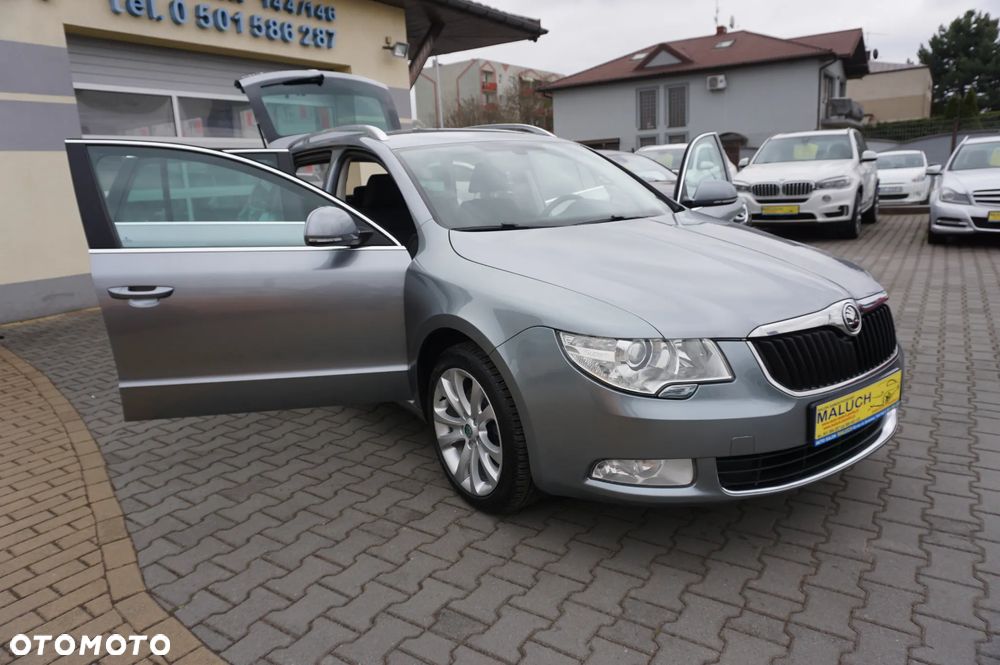 Skoda Superb 2.0 TDI DSG FAMILY - 9