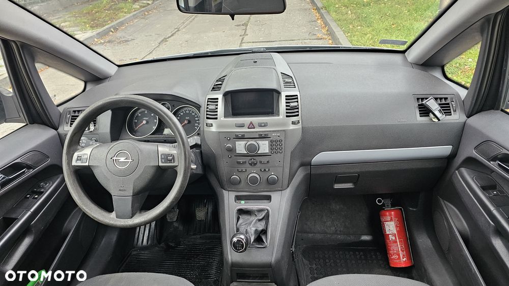 Opel Zafira - 17
