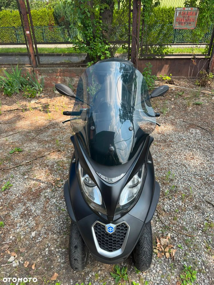 Piaggio MP-3 - 8