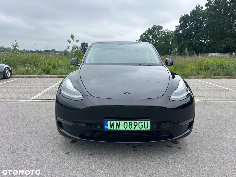 Tesla Model Y Long Range AWD - 12