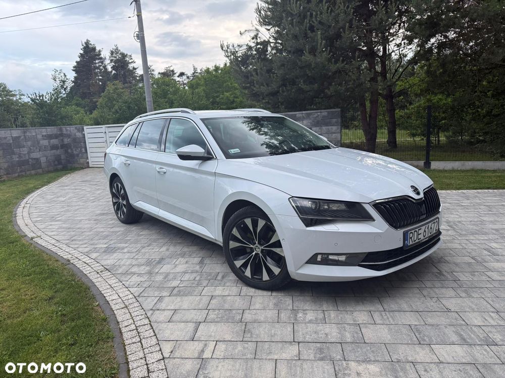 Skoda Superb 1.6 TDI Style DSG - 1