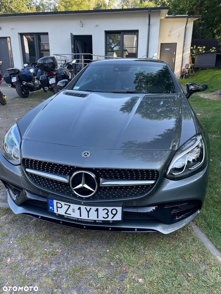 Mercedes-Benz SLC 200 9G-TRONIC RedArt Edition - 5