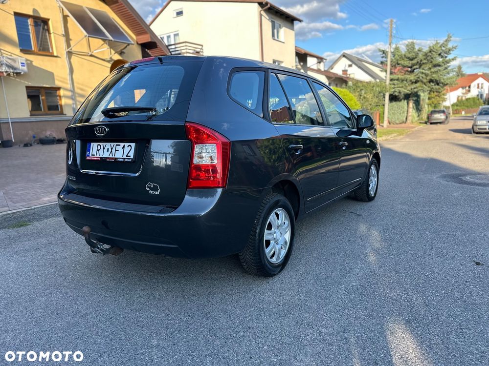 Kia Carens 2.0 EX - 8