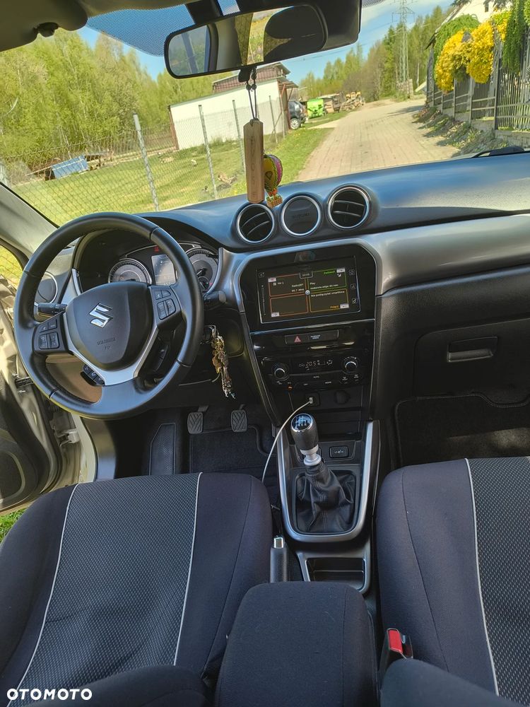 Suzuki Vitara 1.4 Boosterjet SHVS Premium 2WD - 7
