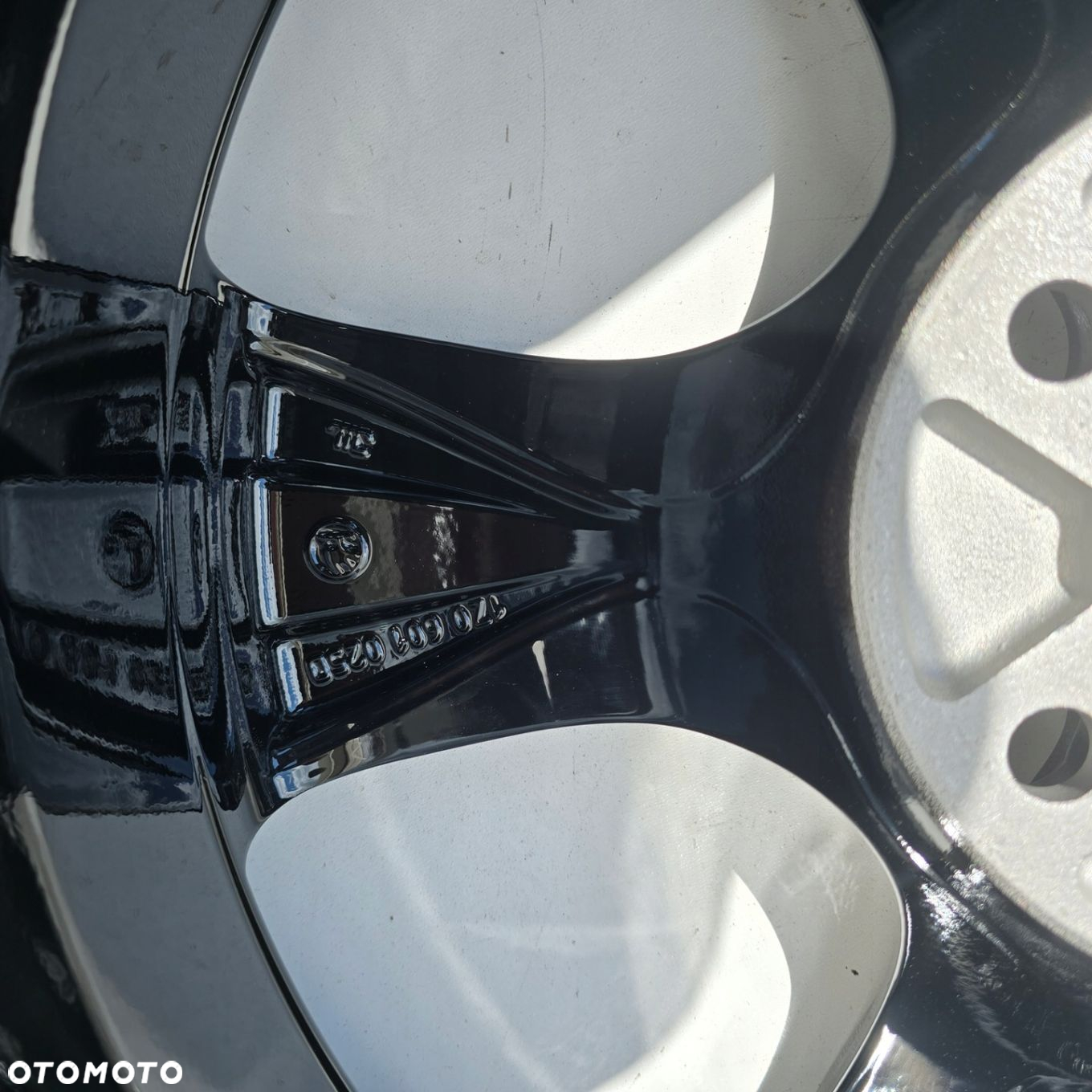 SKODA OCTAVIA II III 5x112 17 7J 17 ET54 4X - 8
