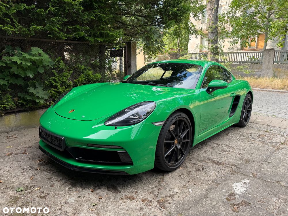 Porsche 718 Cayman - 2