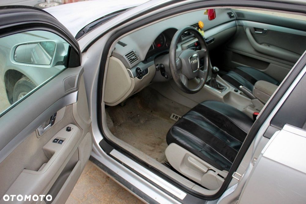 Audi A4 B7 2006 1.9TDI BRB Sedan (MASKA, ZDERZAK, LAMPA, BŁOTNIK, DRZWI, SZYBA, FOTEL) - 6