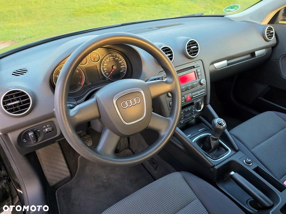 Audi A3 Sportback 1.4 TFSI Attraction - 25