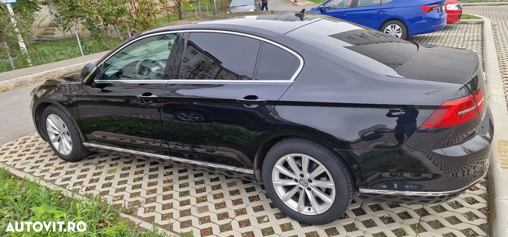 Volkswagen Passat - 4