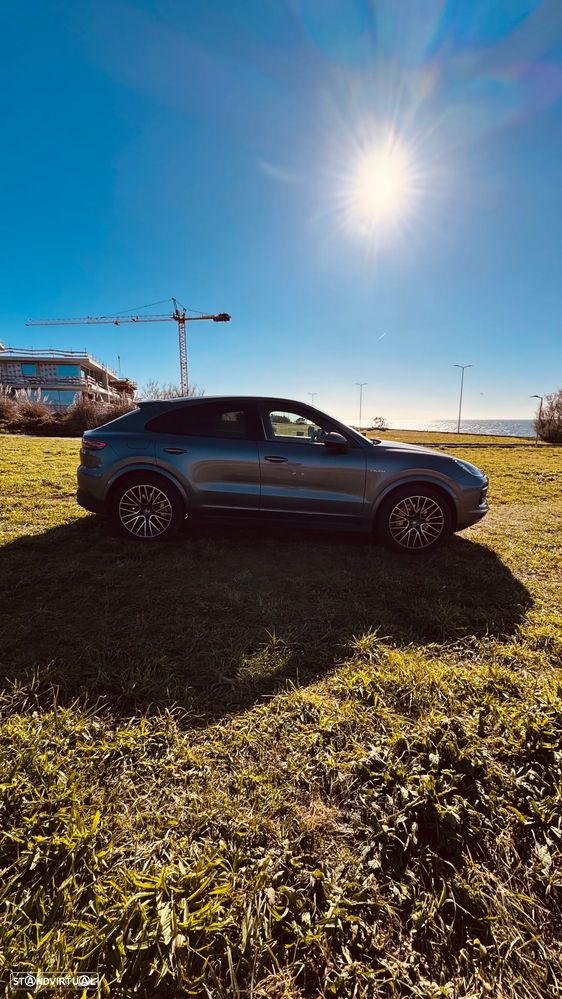 Porsche Cayenne Coupé E-Hybrid Platinum Edition - 9