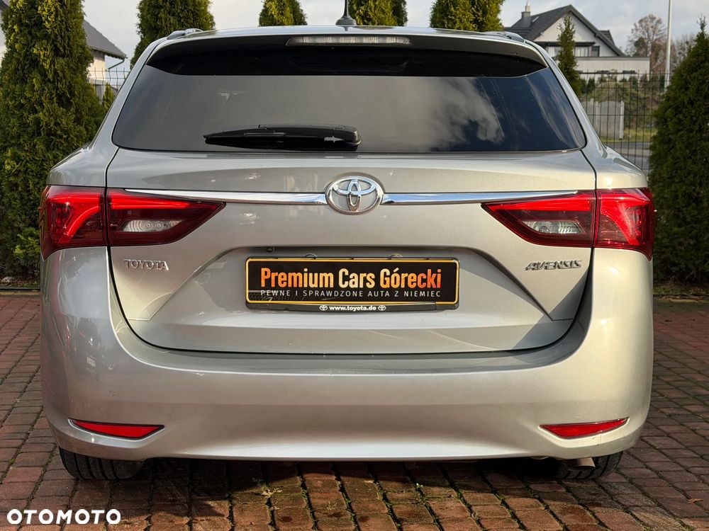 Toyota Avensis 2.0 D-4D Premium - 5