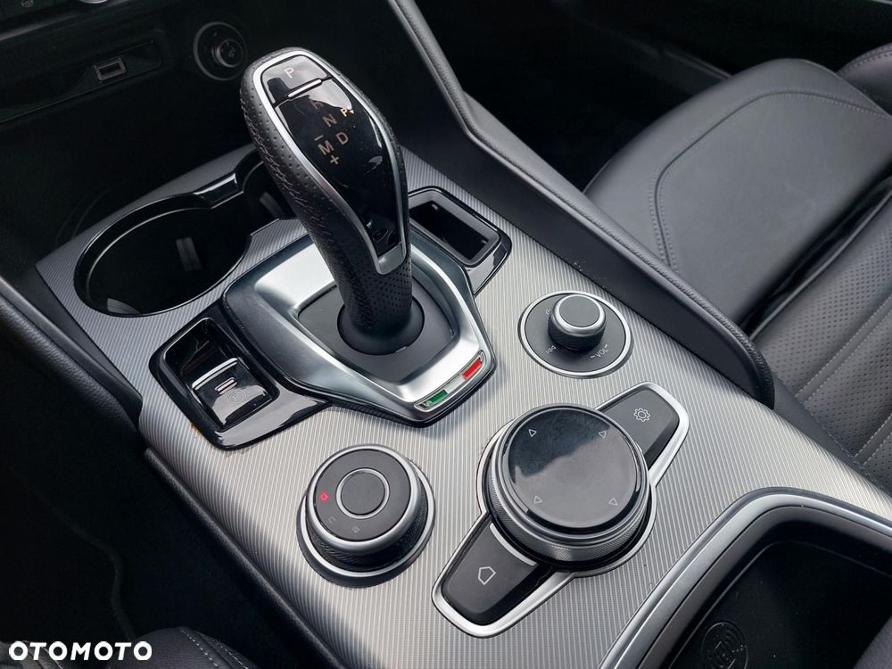 Alfa Romeo Giulia 2.0 Turbo Veloce Q4 - 20