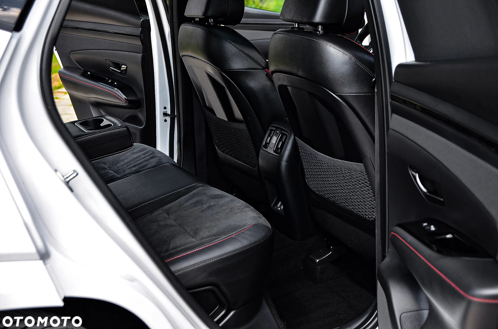 Hyundai Tucson 1.6 T-GDi 48V-Hybrid 4WD DCT N Line - 29
